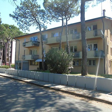 Villa Valeria Lignano Sabbiadoro Buitenkant foto