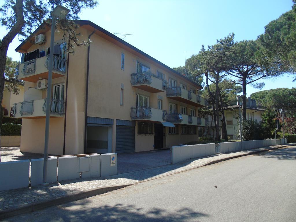 Villa Valeria Lignano Sabbiadoro Buitenkant foto