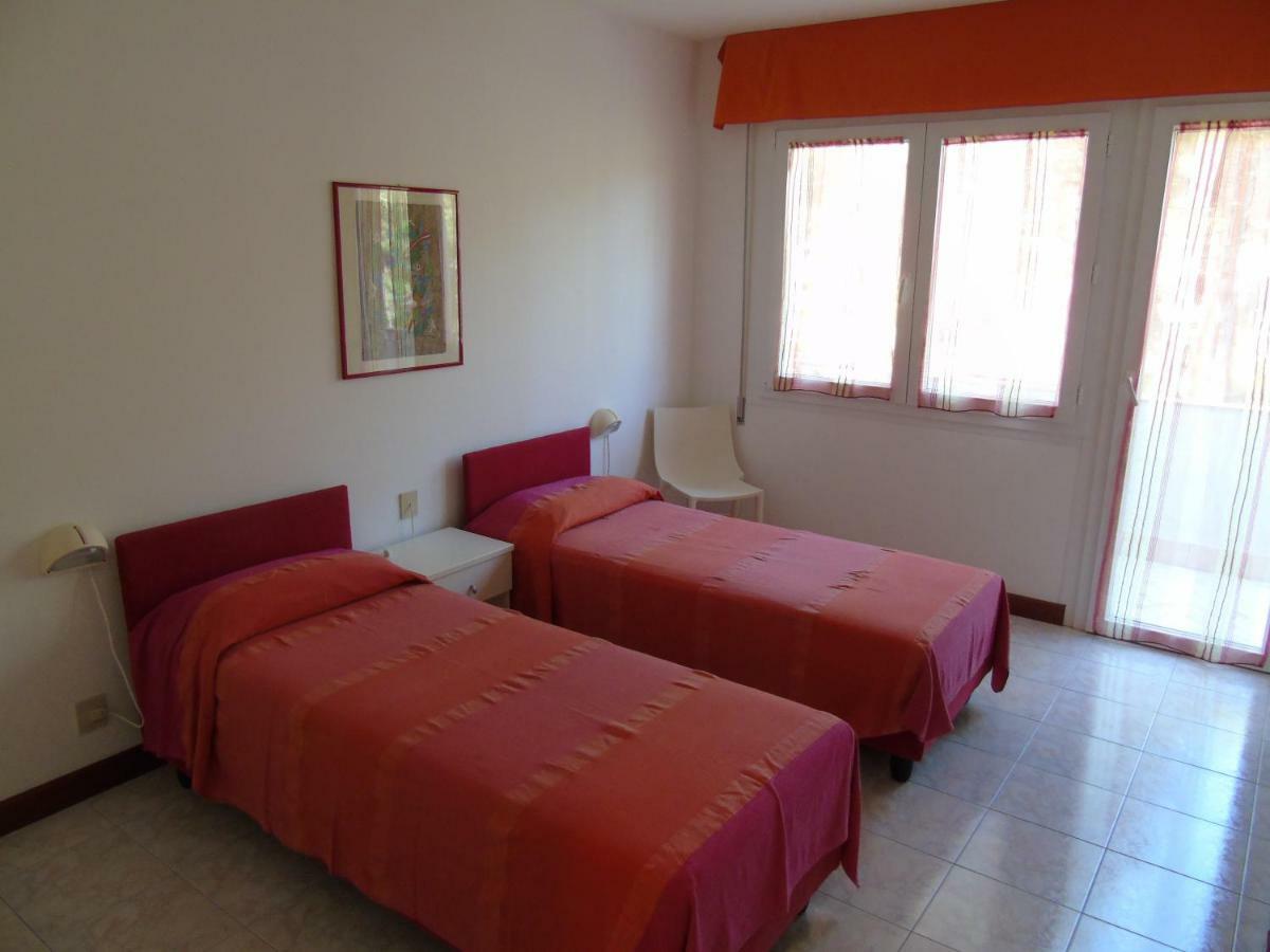 Villa Valeria Lignano Sabbiadoro Buitenkant foto