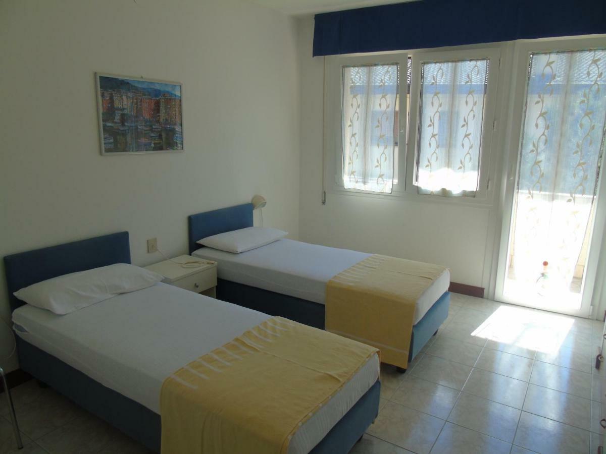 Villa Valeria Lignano Sabbiadoro Buitenkant foto