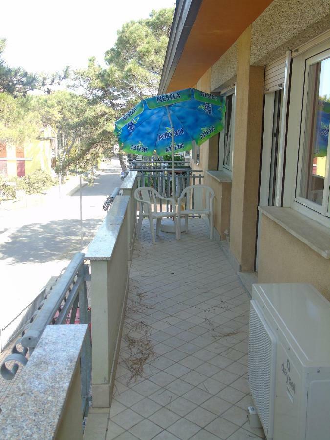 Villa Valeria Lignano Sabbiadoro Buitenkant foto